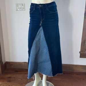 Up cycled Bohemian Two Tone Blue Raw Hem Long Stretch Denim Maxi Skirt Size 6
